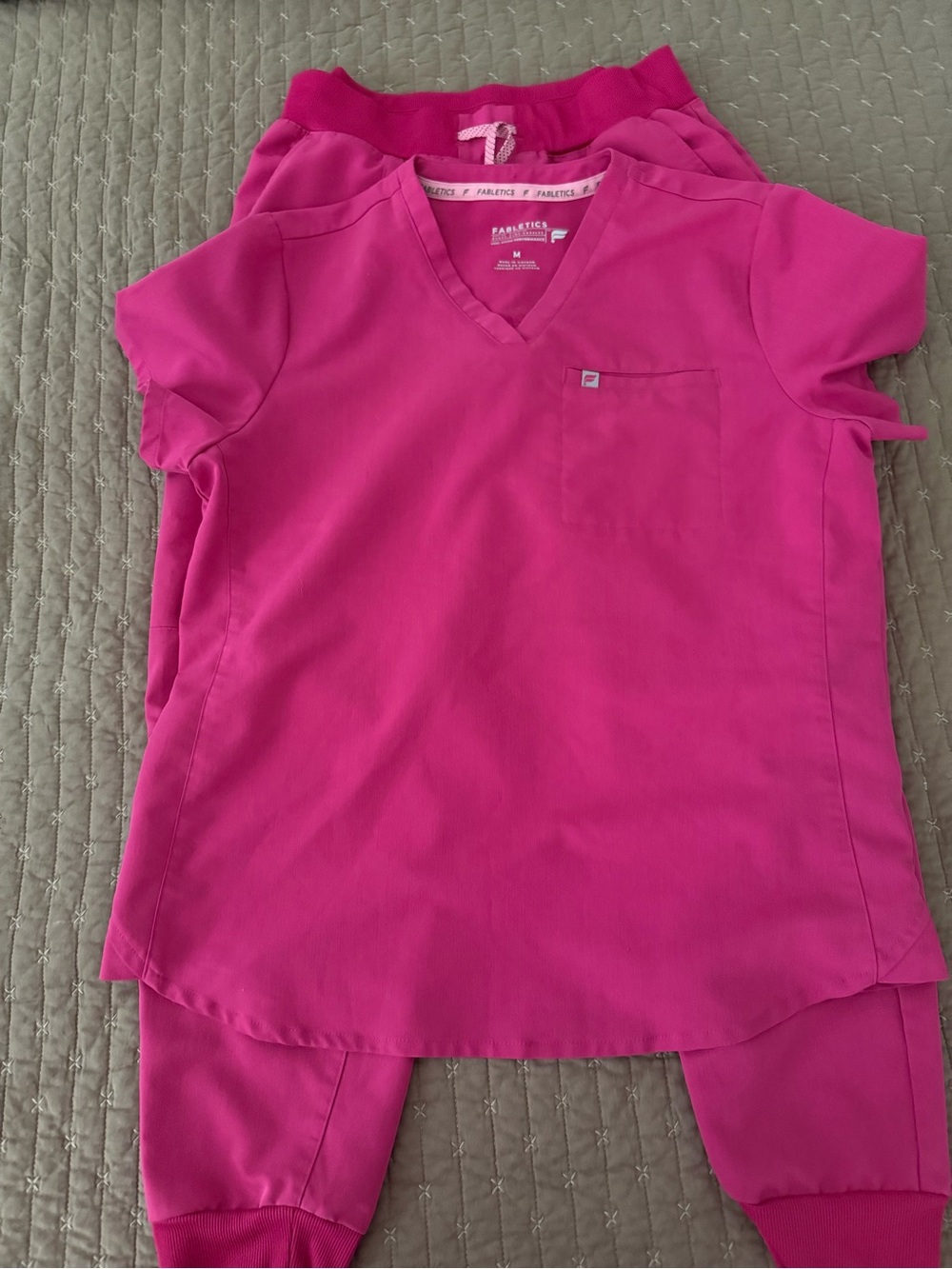 Fabletics Fuchsia Scrub Set